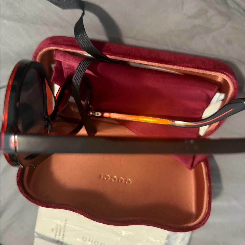 Gucci men’s  Sunglasses - Brown - Picture 3 of 7